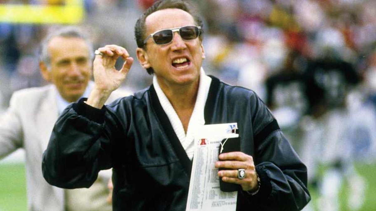  Jan 22, 1984; Tampa, FL, USA: FILE PHOTO; Los Angeles Raiders owner Al Davis prior to the start of Super Bowl XVIII against the Washington Redskins at Tampa Stadium. The Raiders defeated the Redskins 38-9. Mandatory Credit: MPS-Imagn Images | MPS-Imagn Images 