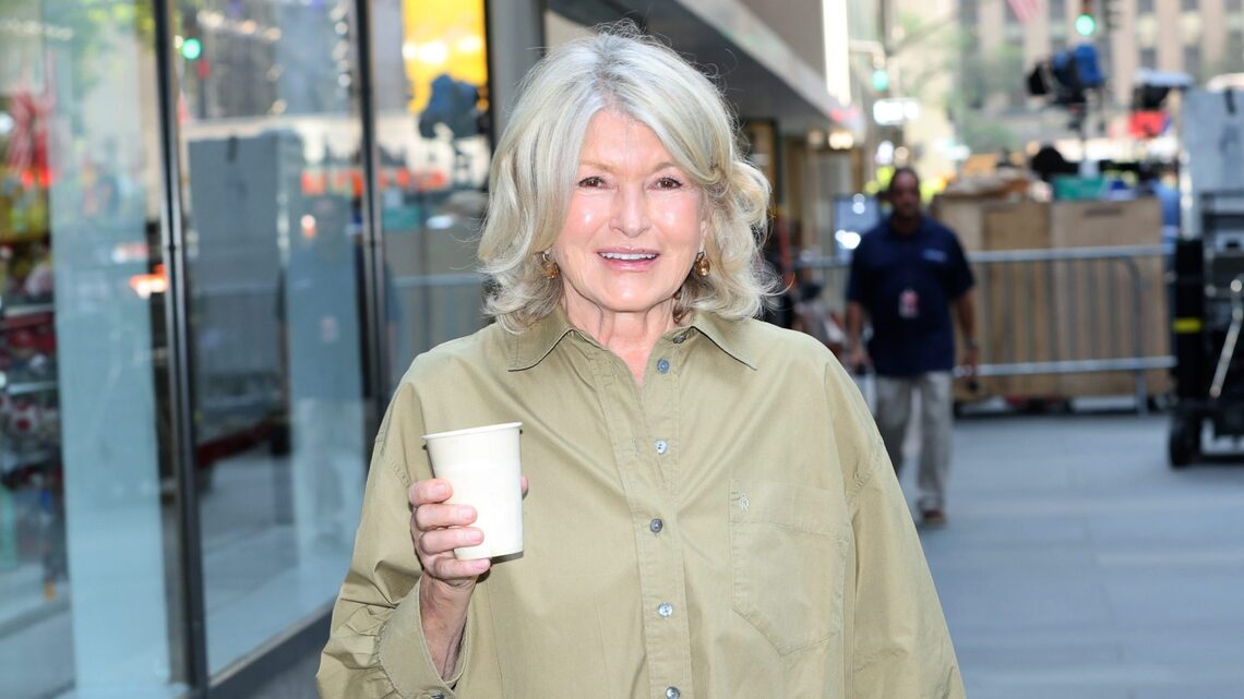 Martha Stewart Nailed ‘Yacht Wife' Style - Get the Look for $10 