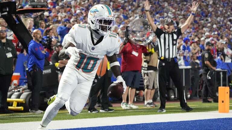 Tyreek Hill's cryptic tweet on cold weather heats up rumor mill 