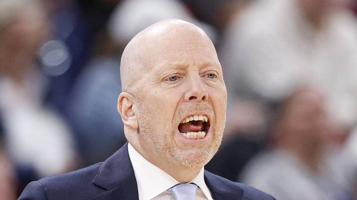  Mar 12, 2026; Chicago, IL, USA; UCLA Bruins head coach Mick Cronin directs his team against the Rutgers Scarlet Knights during the first half at United Center. Mandatory Credit: Kamil Krzaczynski-Imagn Images | Kamil Krzaczynski-Imagn Images 