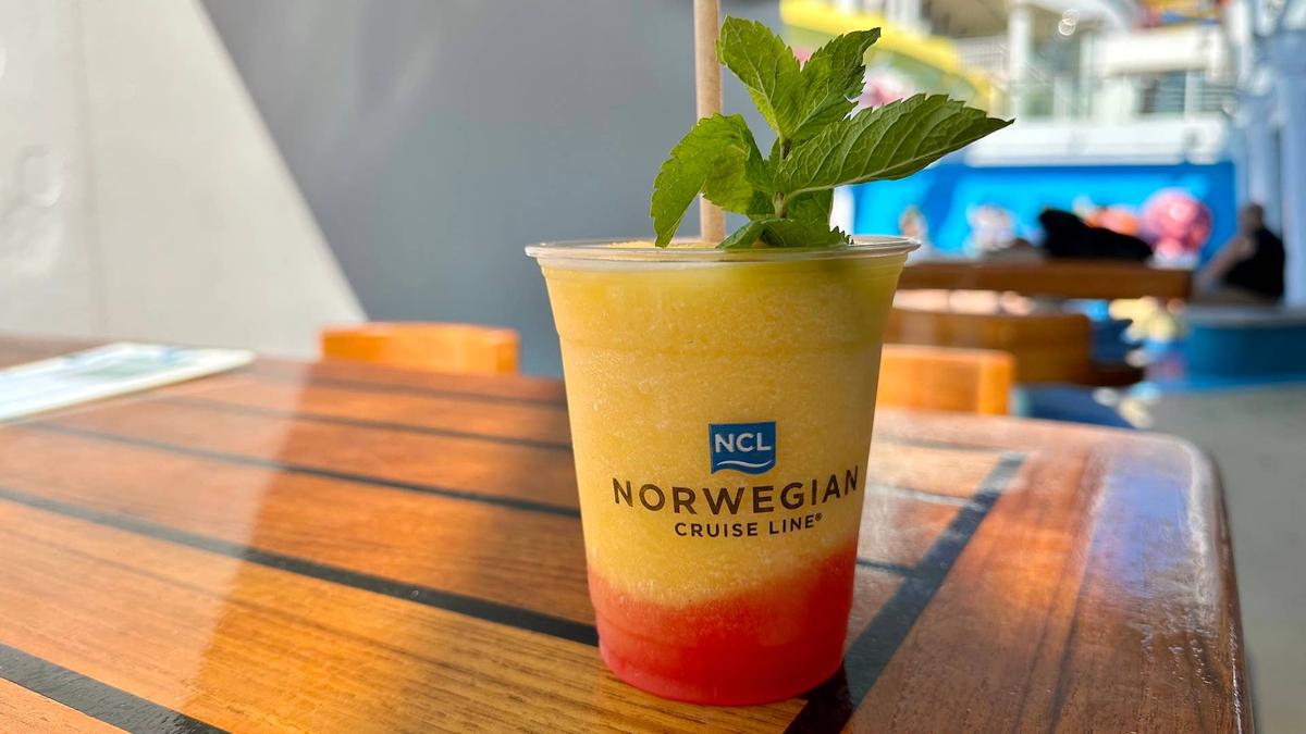  The Mango Meltdown is one of the most popular drinks served at the pool bar on Norwegian cruise ships. 