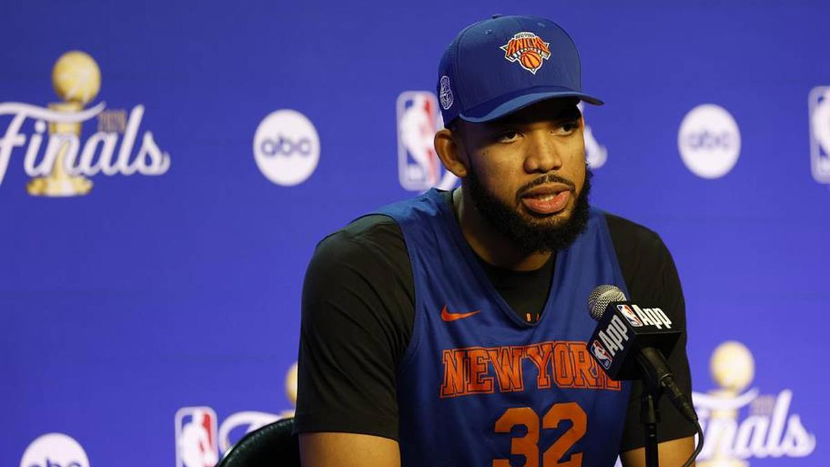  Jun 2, 2026; San Antonio, TX, USA; New York Knicks center Karl-Anthony Towns speaks with the media before Knicks practice on Media Day prior to the 2026 NBA Finals at Frost Bank Center. | Geoff Burke-Imagn Images 