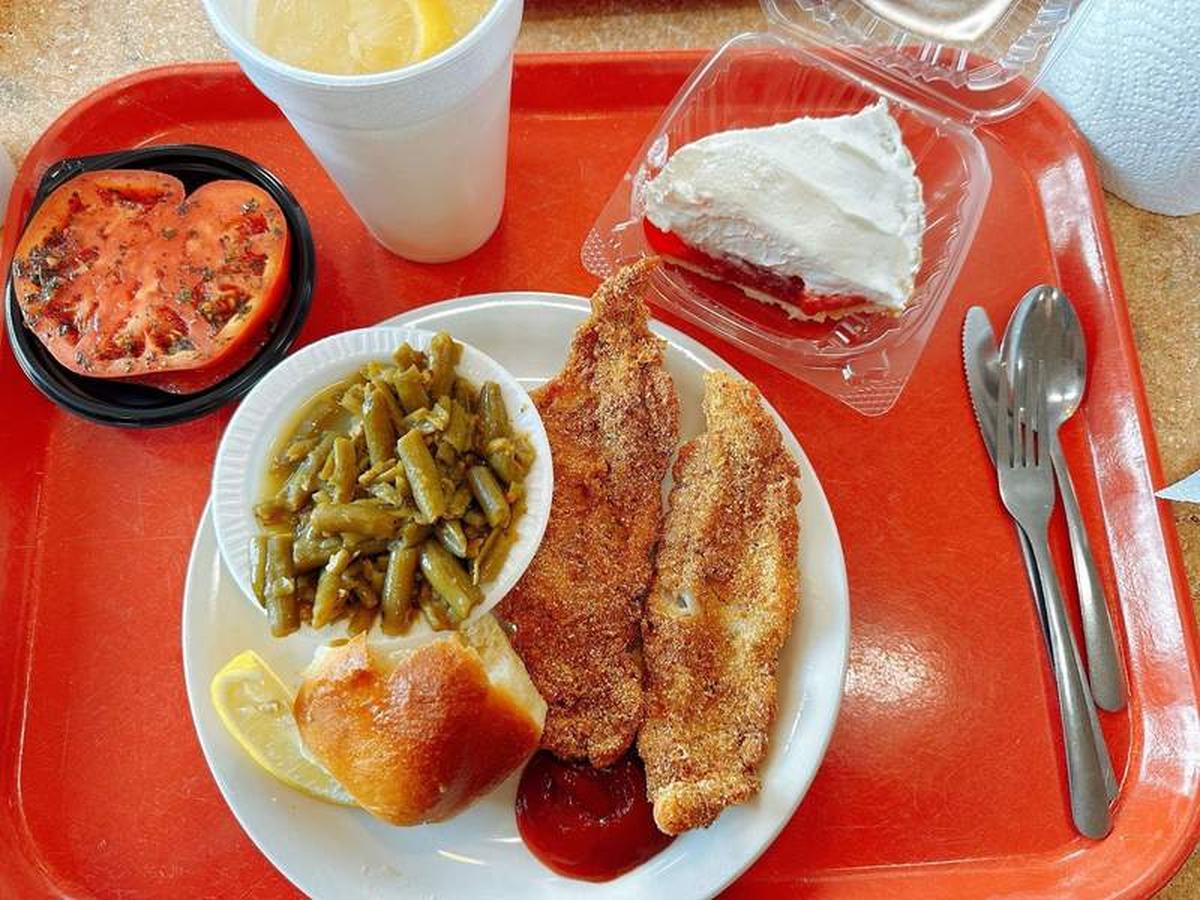  Catfish for lunch at Arnold’s in Nashville. Photo credit: Robin O’Neal Smith 