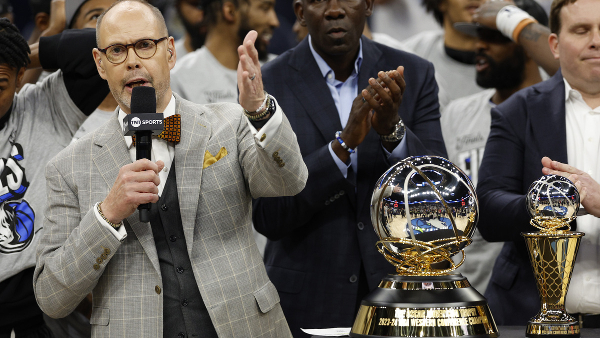Inside the NBA's Ernie Johnson Reveals Health Condition, Major Career Change