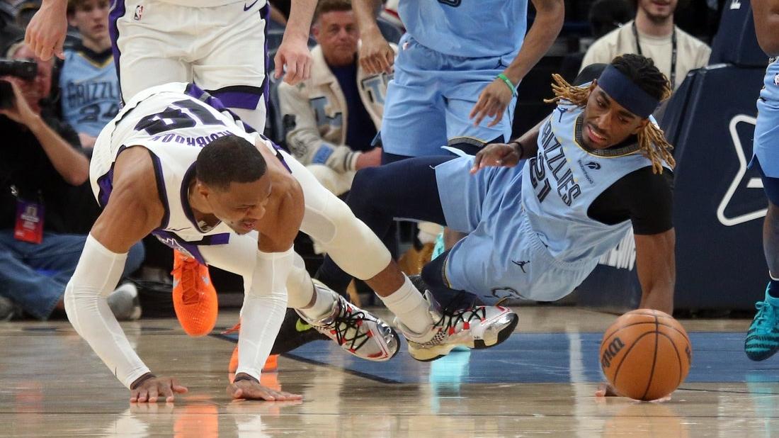 Kings snap franchise-worst losing streak, beat Grizzlies late