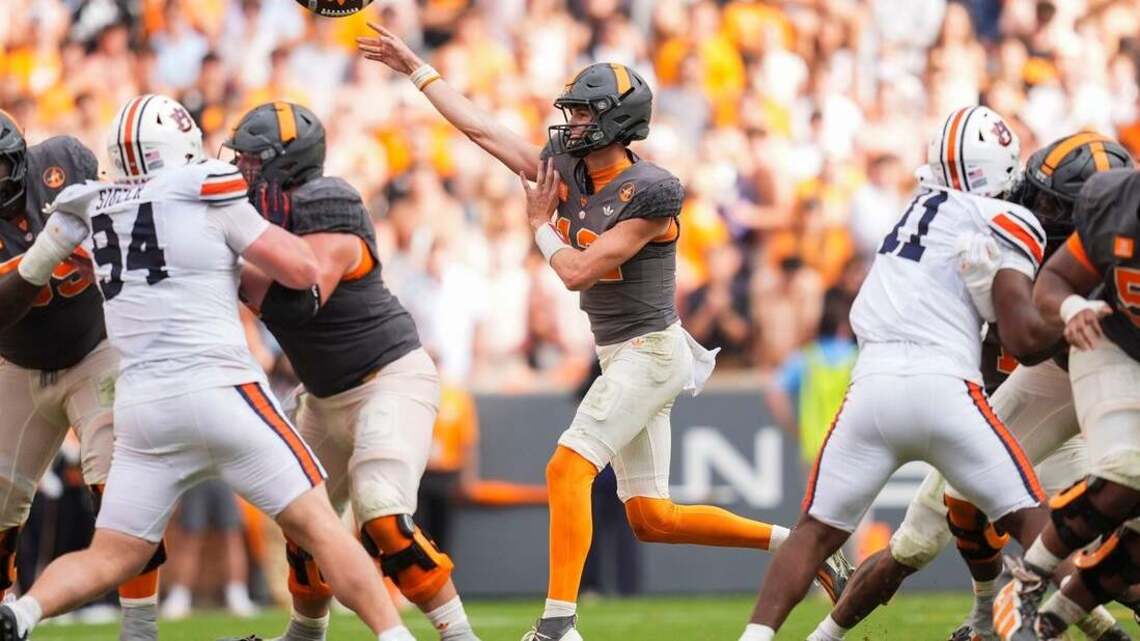 No. 15 Tennessee expected to make QB change vs. Arkansas 