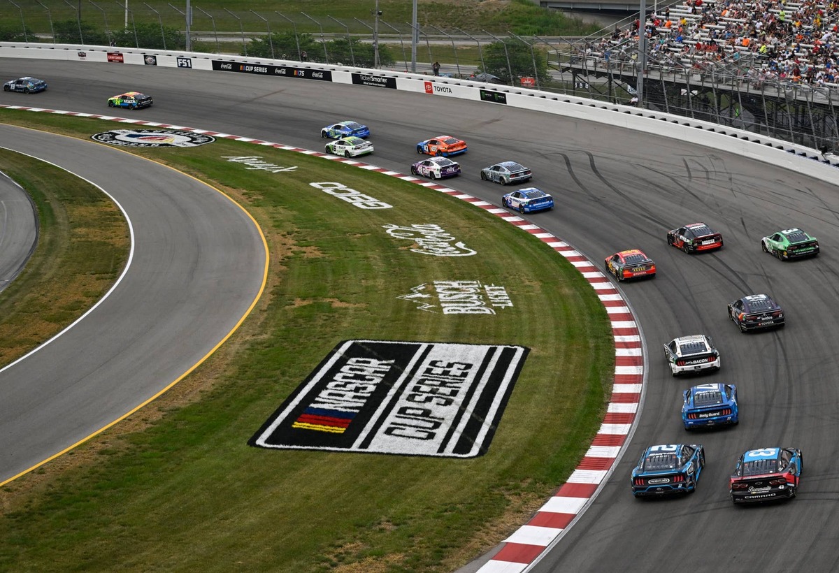 NASCAR Enjoy Illinois 300 Weekend Schedule Practice Qualifying And 