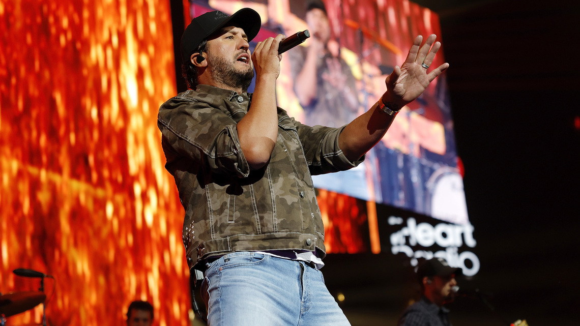 Luke Bryan's son Bo's committing to Georgia is latest superstar scion to give football a shot
