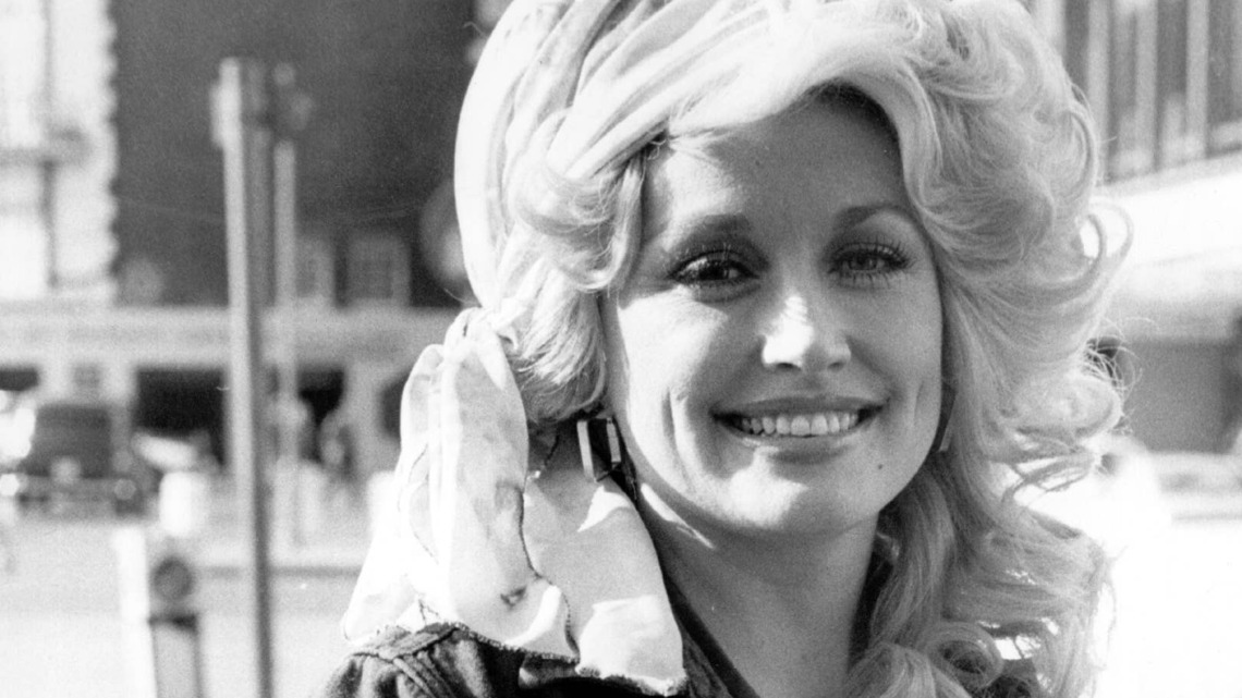 What Dolly Parton Was Doing Before She Became Famous 