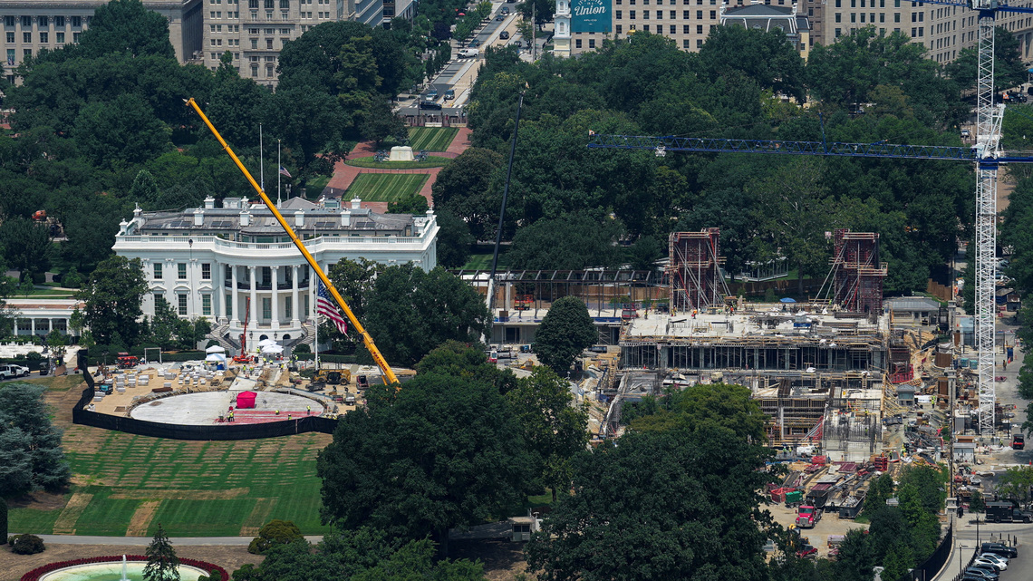 Trump administration set to spend at least $900 million on White House construction, WaPo reports 