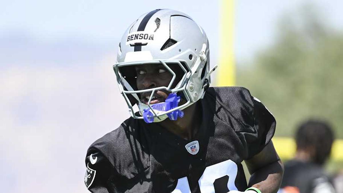  May 2, 2026; Henderson, NV, USA; Las Vegas Raiders wide receiver Malik Benson (19) runs through a drill during a Rookie Minicamp at Intermountain Health Performance Center. Mandatory Credit: Candice Ward-Imagn Images | Candice Ward-Imagn Images 