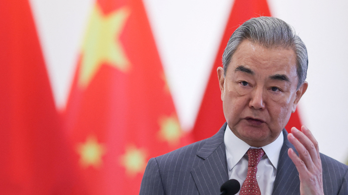 China's top diplomat urges Iran, US to show restraint, revive talks
