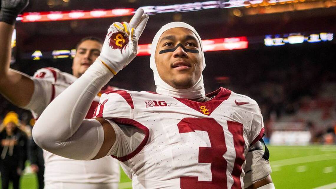Returning USC Trojans Who are Surging in Fall Camp