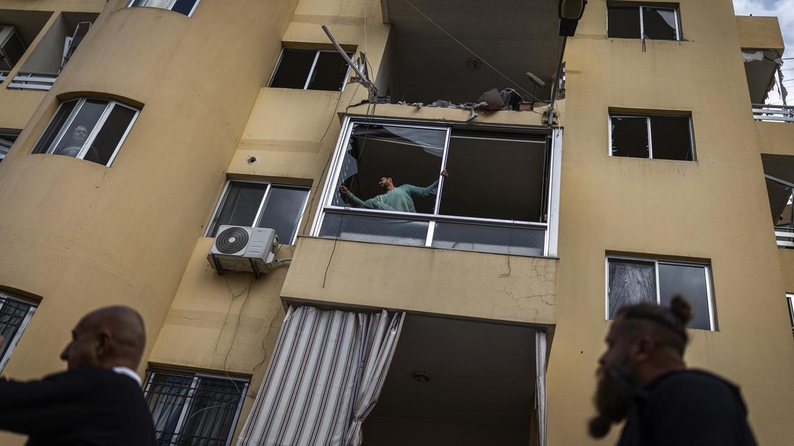 Trump Renews Threat of Attacks on Bridges and Power Plants