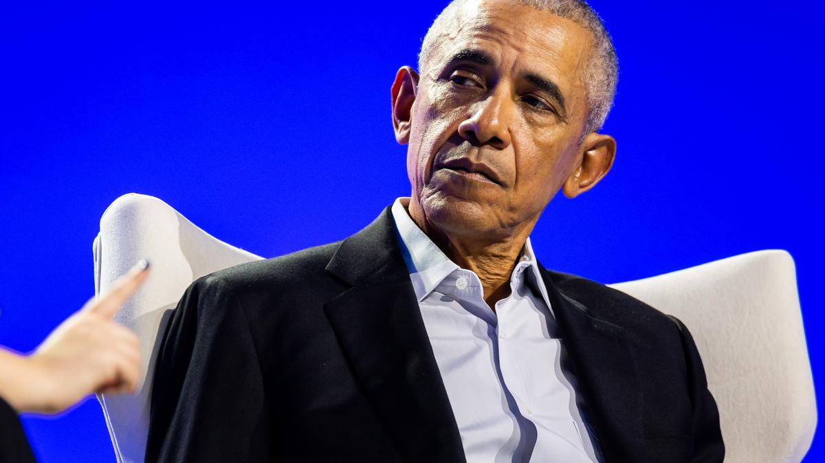 Former President Barack Obama moderates a conversation with three leaders at the 2024 Democracy Forum at the Marriott Marquis in Chicago on Dec. 5, 2024. (Tess Crowley/Chicago Tribune)