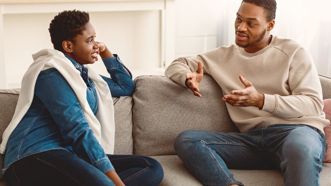 Managing money as a couple: What to know about joint bank accounts 