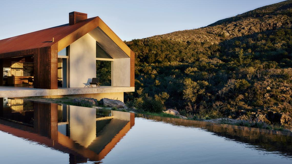 This Fire-Resistant Retreat is Built to Survive Napa Valley's Rugged Landscape 