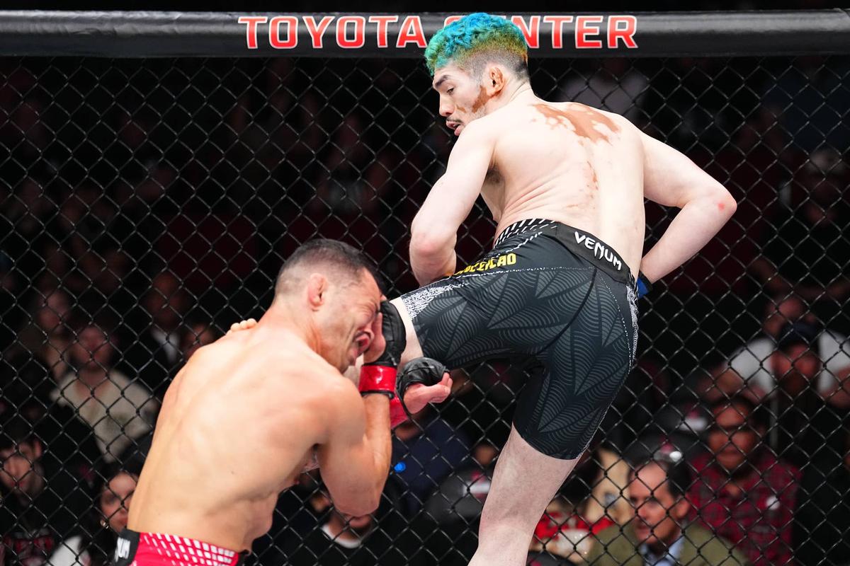  (R-L) Melquizael Costa drops Dan Ige with a kick during a UFC Fight Night Chris Unger/Zuffa LLC-GettyImages