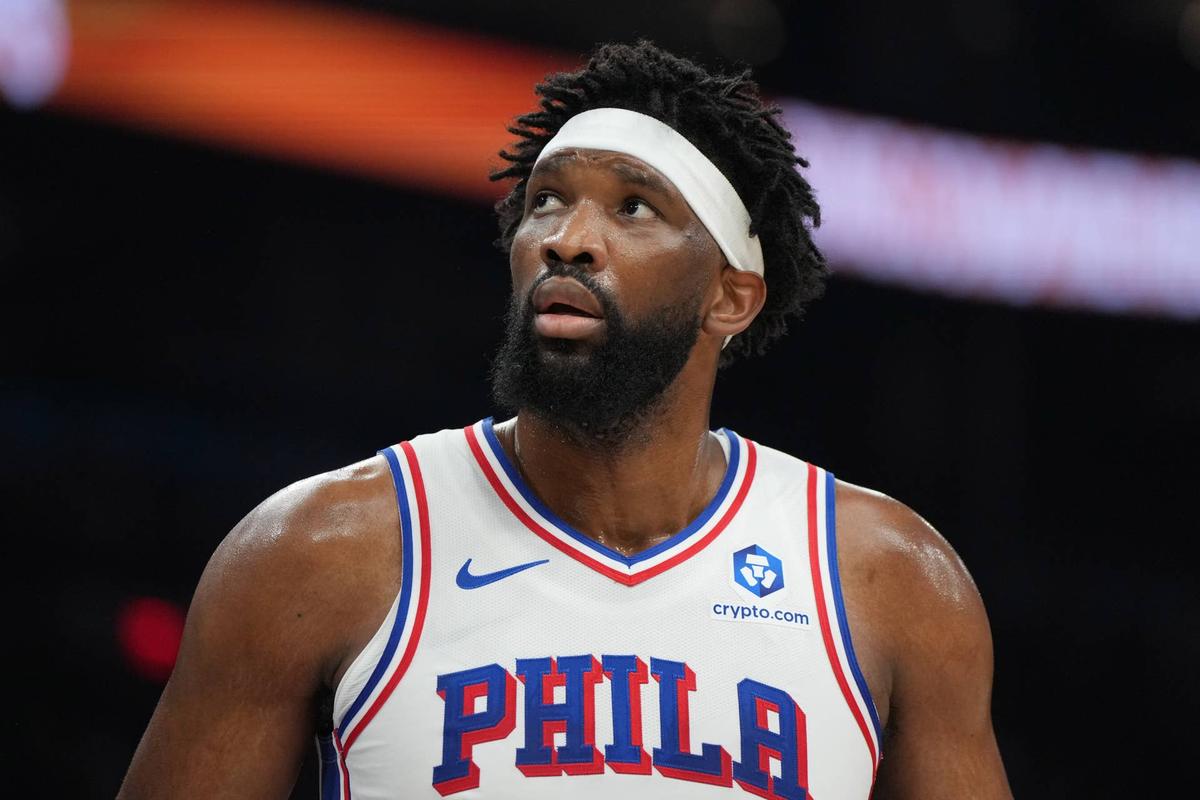  Philadelphia 76ers center Joel Embiid (21) reacts during a game. Rick Scuteri-Imagn Images