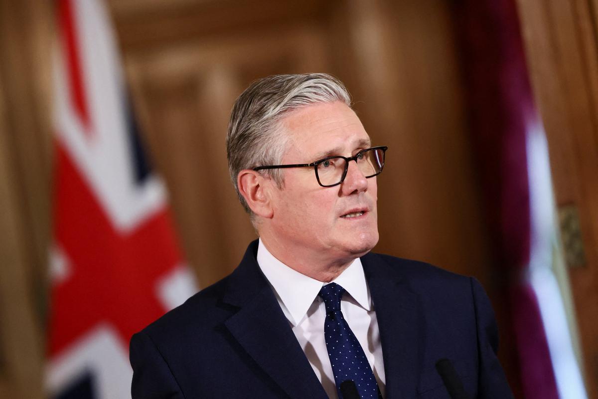 British Prime Minister Keir Starmer gives a media statement at Downing Street on the government’s response to a stabbing in which two Jewish men were wounded, which police said was a terrorism‑related attack, after a man was arrested in connection with the incident on Wednesday, in London, Britain, April 30, 2026. REUTERS/Jack Taylor
