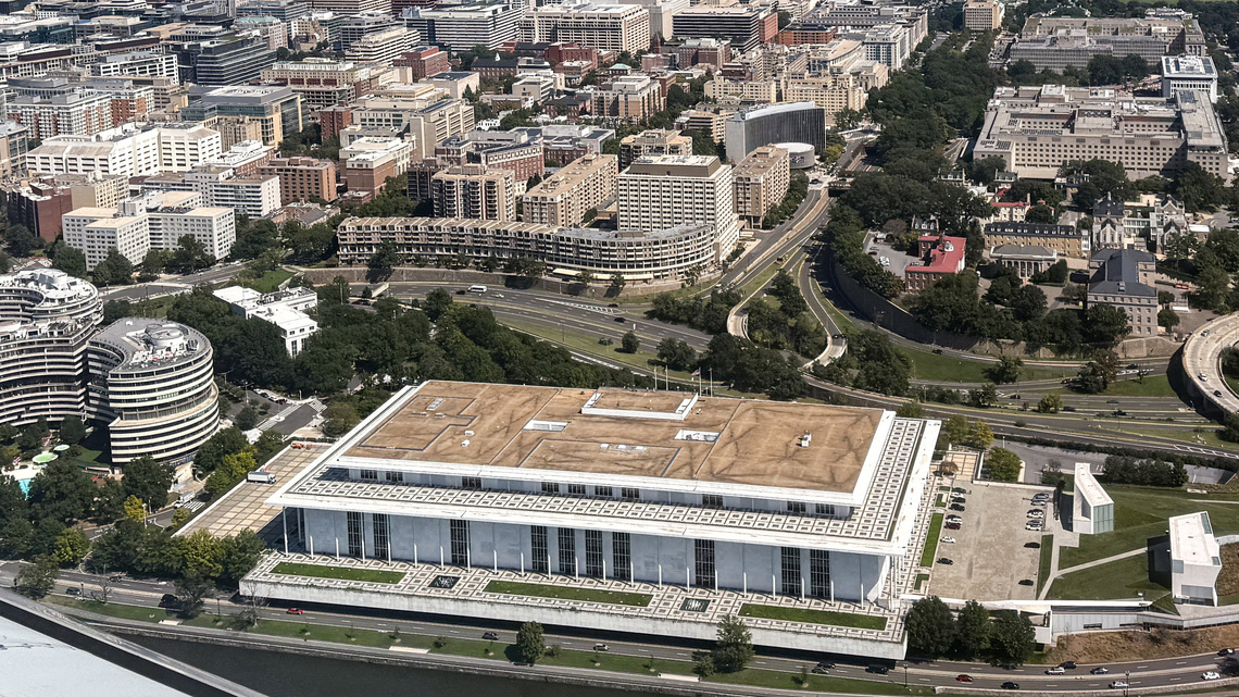 Bipartisan members of Congress move to block demolition of Kennedy Center 