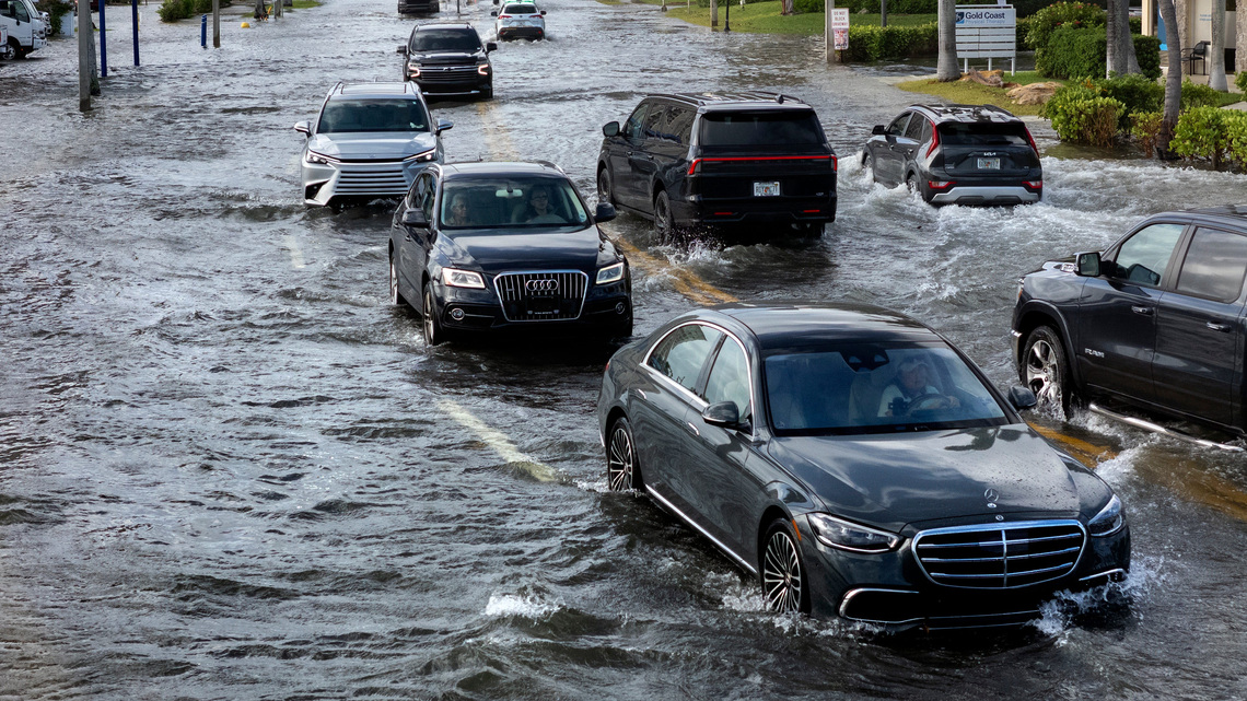 Miami-Dade gauge records 3rd-highest water level, flood warning continues 