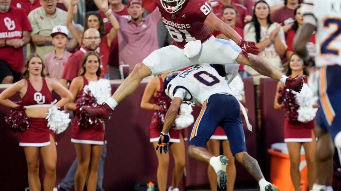 John Mateer (3 TDs), No. 10 Oklahoma crush UTEP 51-0 