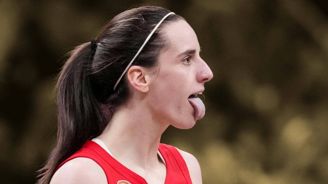 "Probably two times a game I would sub her out" – Caitlin Clark's high school coach revealed why she regularly benched her over body language 
