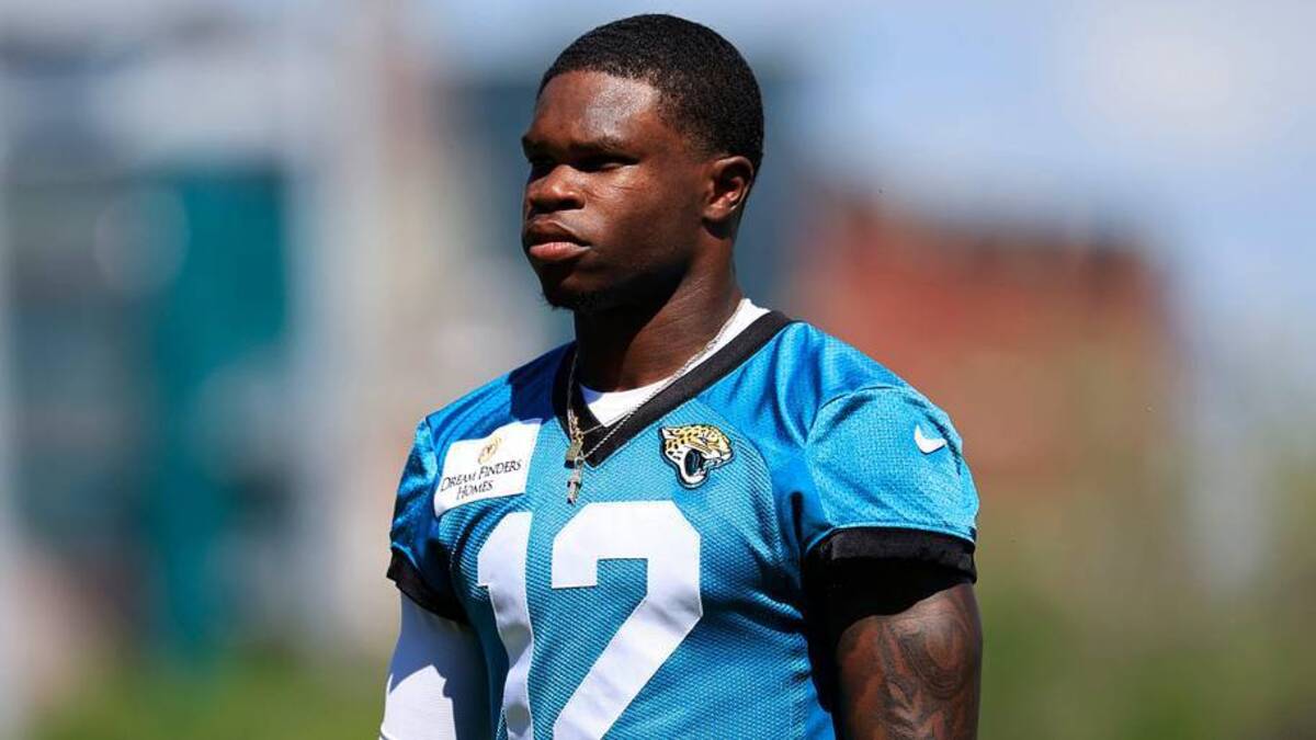  Jacksonville Jaguars wide receiver/cornerback Travis Hunter (12) walks off the field during the third day of minicamp | Corey Perrine/Florida Times-Union / USA TODAY NETWORK via Imagn Images 
