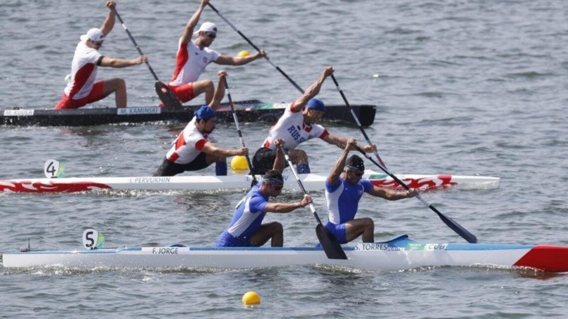 Nine Cuban canoe team members defect during Canada competition 