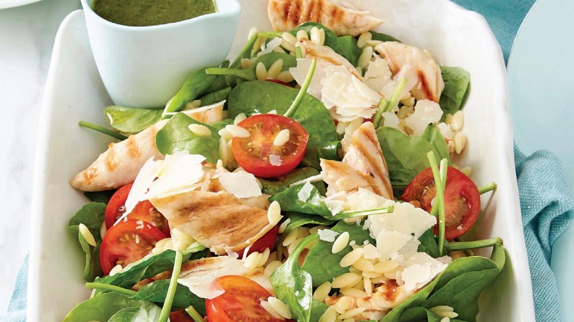 Hearty & Delicious Chicken and Spinach Salad Recipe is a Spectacular Summer Lunch 