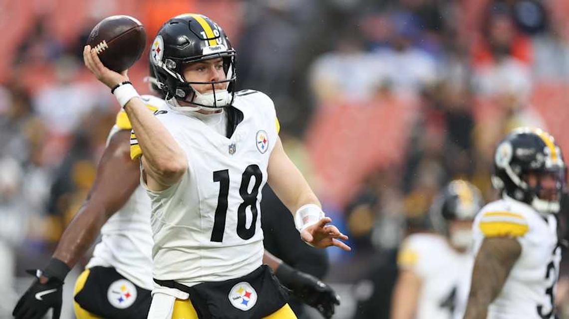  Dec 28, 2025; Cleveland, Ohio, USA; Pittsburgh Steelers quarterback Will Howard (18) warms up before the game against the Cleveland Browns at Huntington Bank Field. Mandatory Credit: Scott Galvin-Imagn Images | Scott Galvin-Imagn Images 