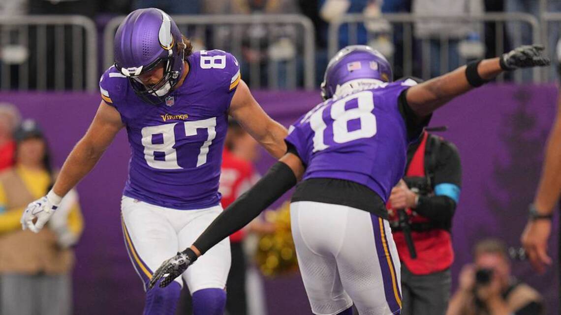 Unbeaten Vikings Are ‘Super Talented,' but a ‘Wild Card' Could Hold Them Back