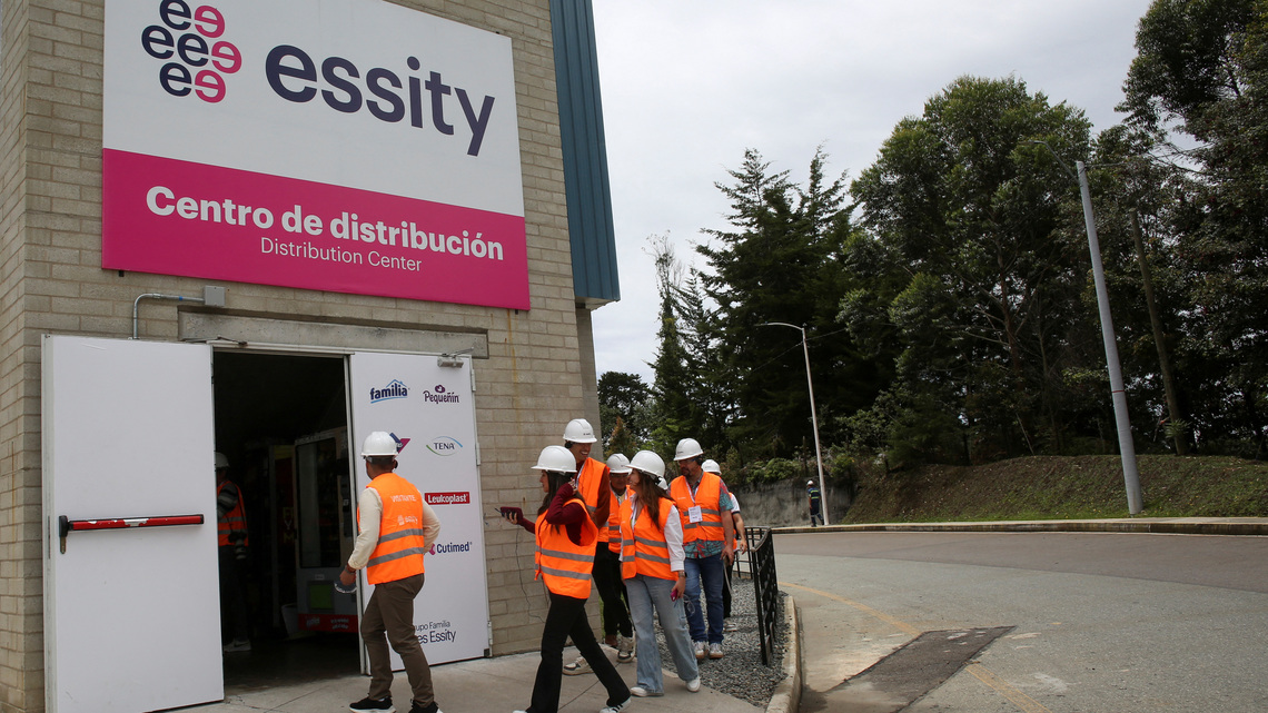 As Americans eat out less, paper towel maker Essity feels the pinch