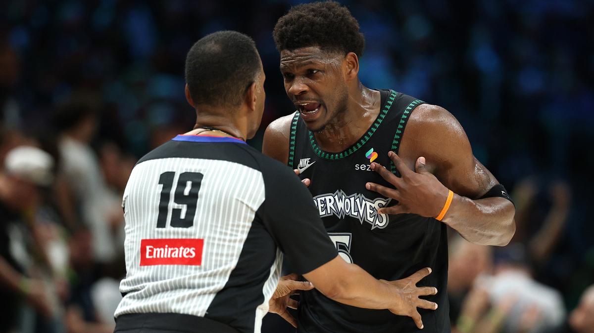 Timberwolves' season ends with a thud in 30-point loss to hot-shooting Spurs