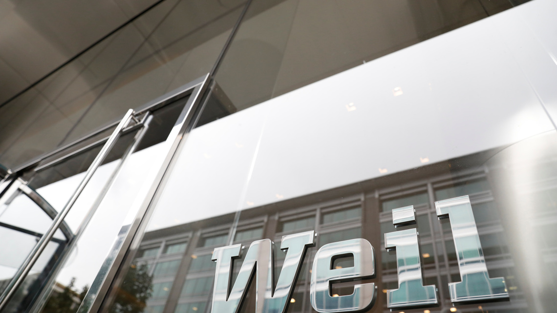 Weil, Gotshal & Manges eyes merger options after rainmakers exit, Bloomberg News reports 