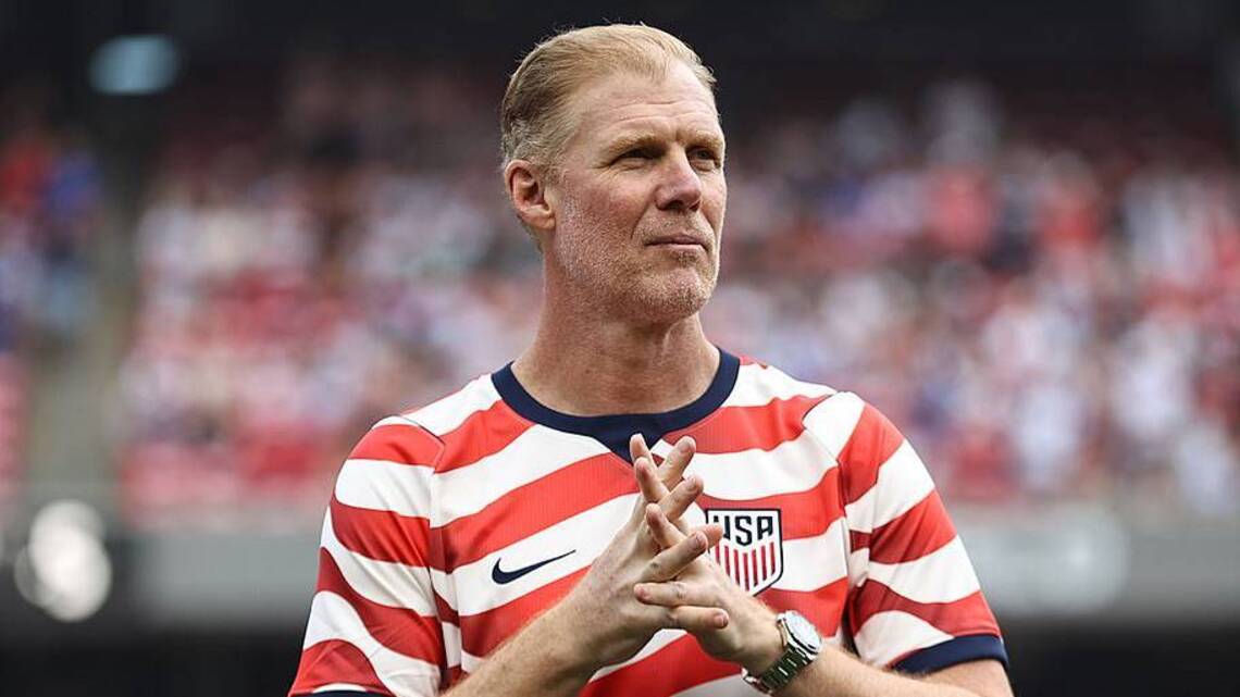 Former USMNT Legend Alexi Lalas Gives Scathing Review of Pochettino, Pulisic