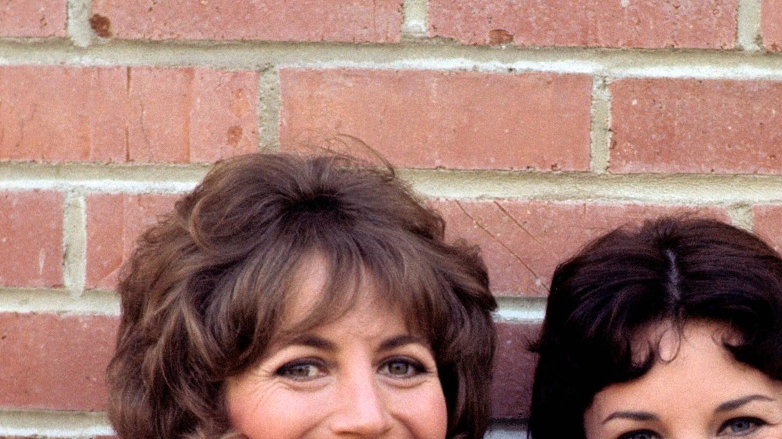 Laverne and Shirley Launched in 1976 and Became the No. 1 Show in America by Season 3; By Season 8 the 2 Stars Weren't Speaking 