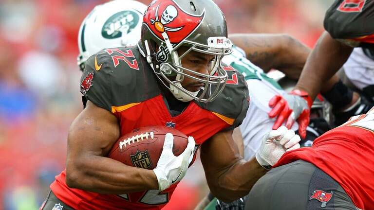 Parents allege excessive force in death of ex-RB Doug Martin 