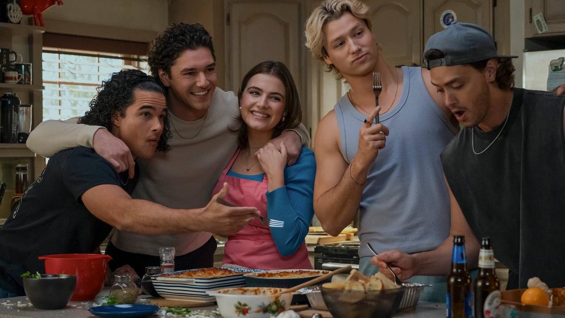 Bestselling Novel's New Adaptation Is the Perfect TV Show to Binge in One Weekend 
