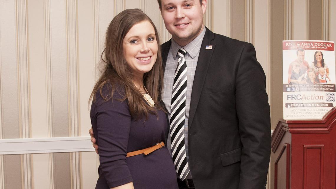 Inside Anna Duggar's Relationship With Josh's Family After His Arrest  