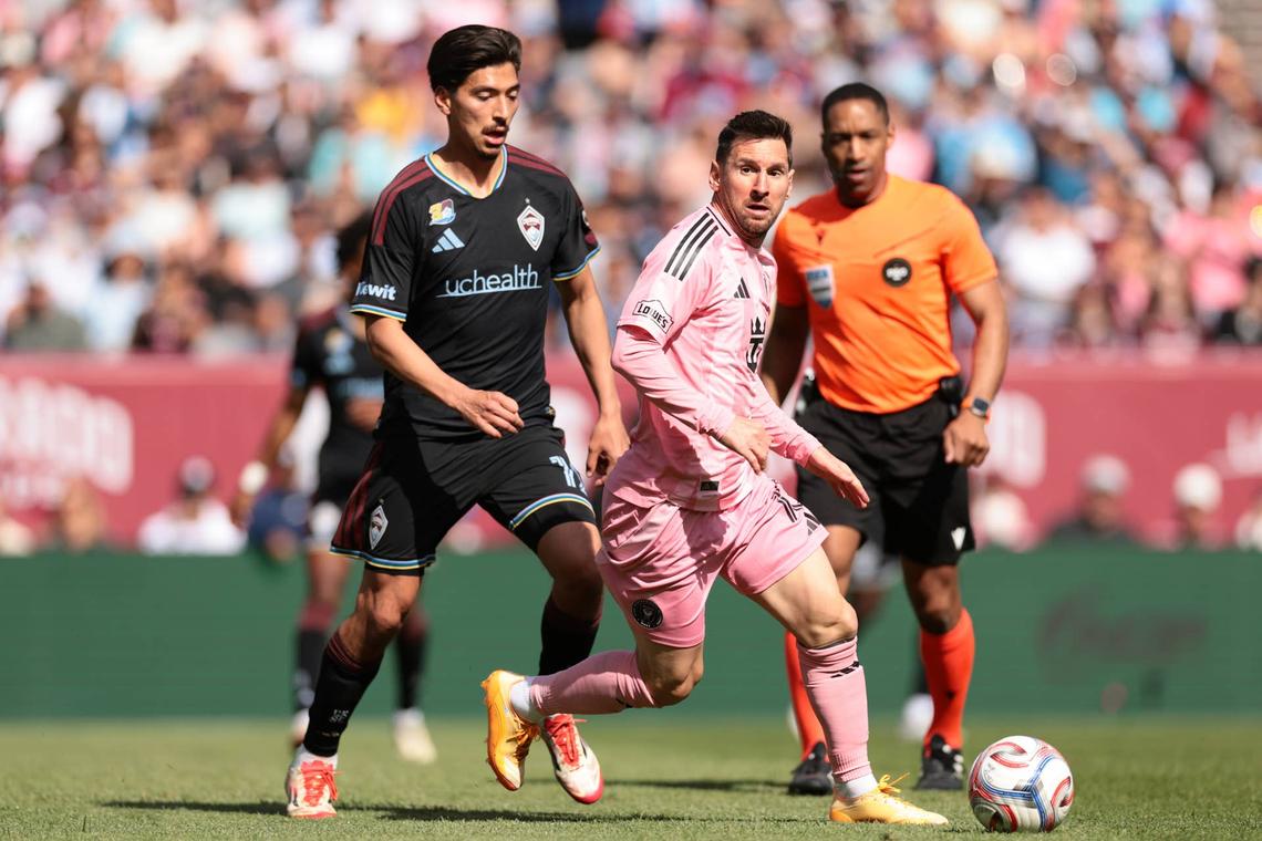  Lionel Messi #10 of Inter Miami CF runs with the ball against Joshua Atencio #12 of Colorado Rapids during the MLS match between Colorado Rapids and Inter Miami CF at Empower Field At Mile High on April 18, 2026 in Denver, Colorado. (Photo by Andrew Wevers/Getty Images) Photo by Andrew Wevers/Getty Images