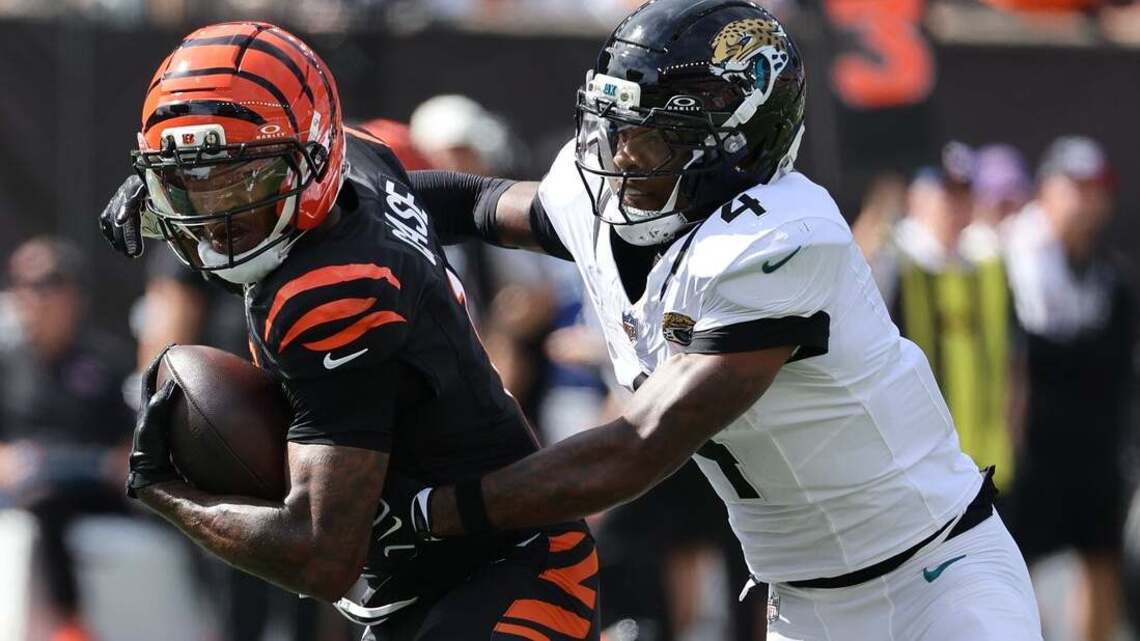 Jaguars knock off Bengals, who lose Ja'Marr Chase (concussion)