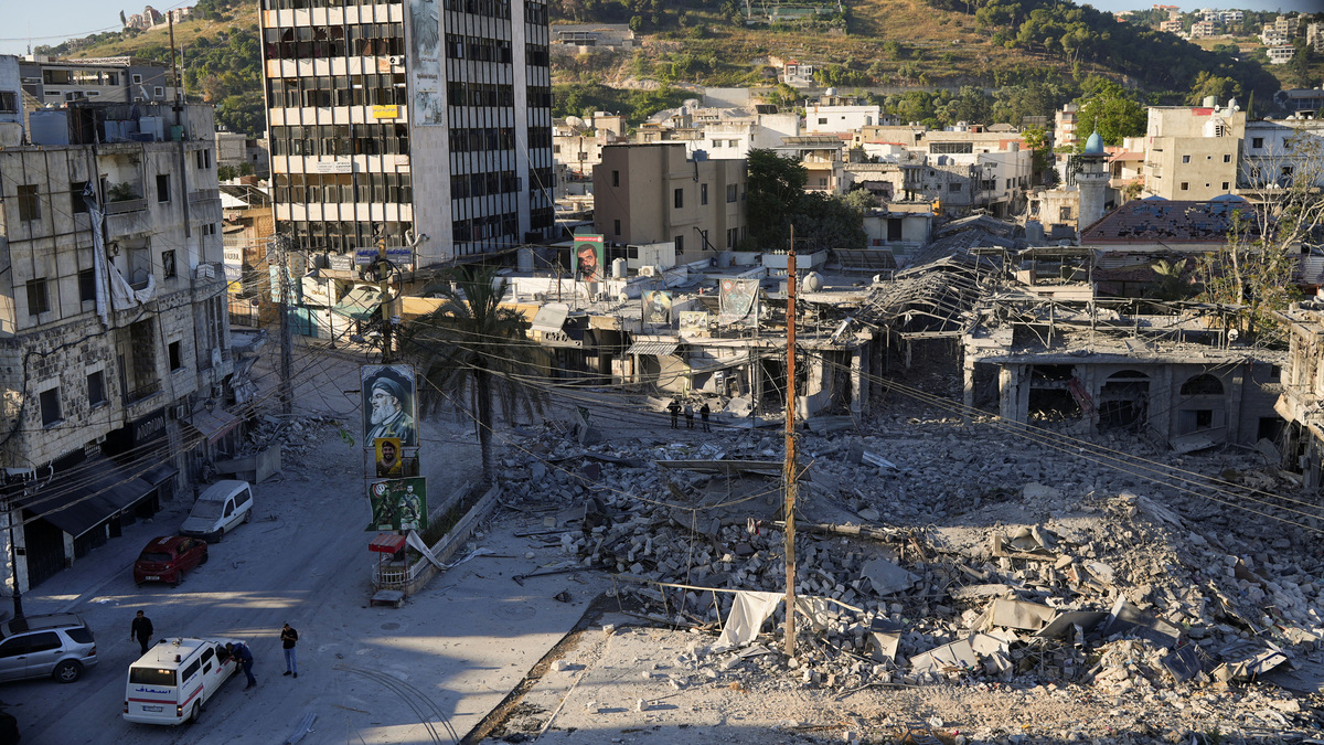 Debris, rubble and damaged buildings in the aftermath of Israeli strikes in Nabatieh, Lebanon, June 15, 2026. REUTERS/Stringer