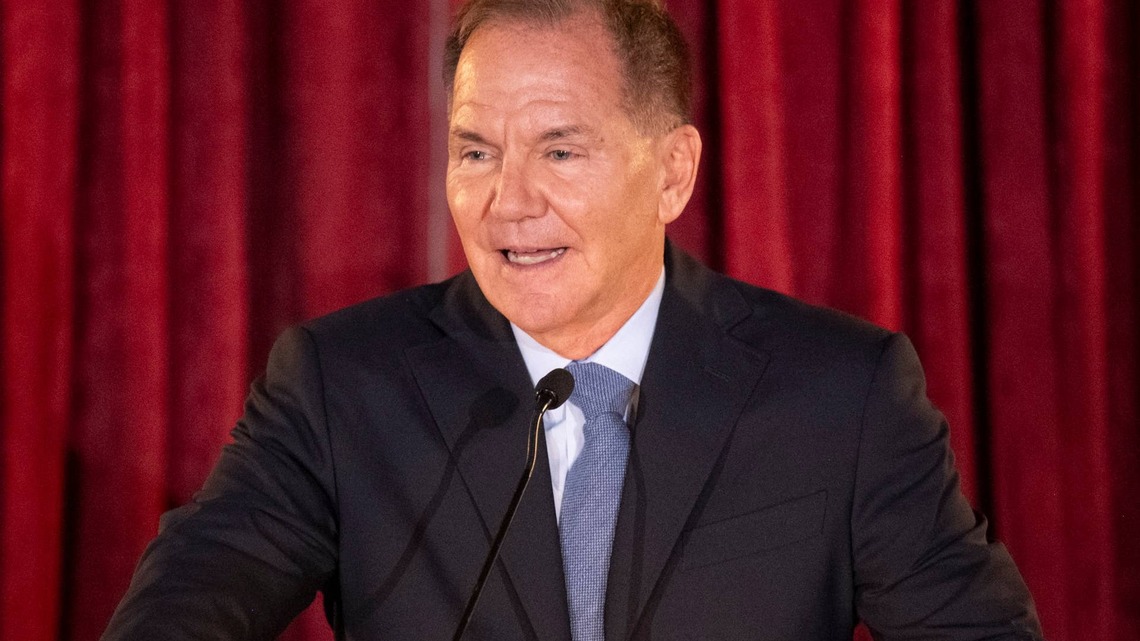 Legendary investor Paul Tudor Jones sounds alarm on what happens to stocks over the next 10 years 