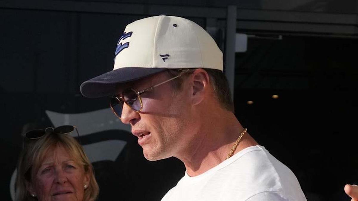  Mar 21, 2026; Los Angeles, CA, USA; Founders FFC quarterback Tom Brady (12) talks with fans during the Fanatics Flag Football Classic at BMO stadium. Mandatory Credit: Kirby Lee-Imagn Images | Kirby Lee-Imagn Images 