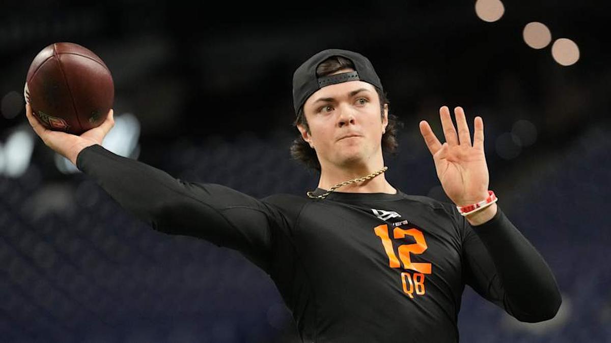  Feb 28, 2026; Indianapolis, IN, USA; Texas Tech quarterback Behren Morton (QB12) during the NFL Scouting Combine at Lucas Oil Stadium. Mandatory Credit: Kirby Lee-Imagn Images | Kirby Lee-Imagn Images 
