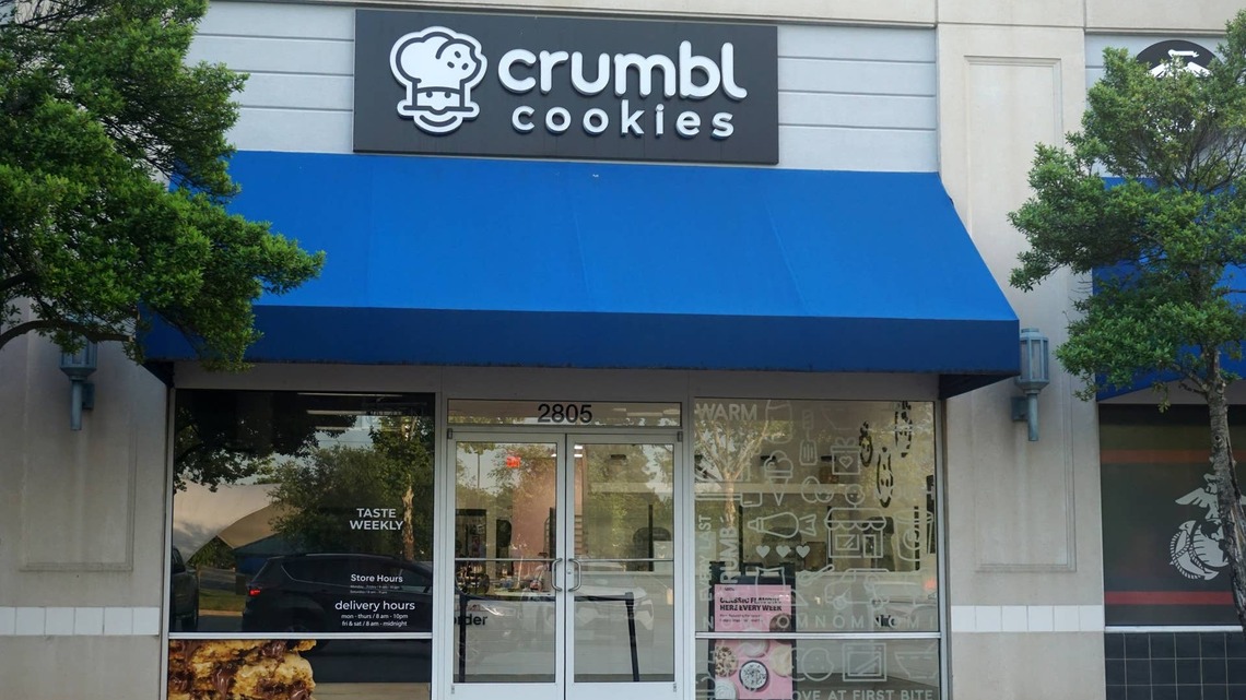 Crumbl CEO says ‘it's my fault' after dirty soda with 130 grams of sugar flops 