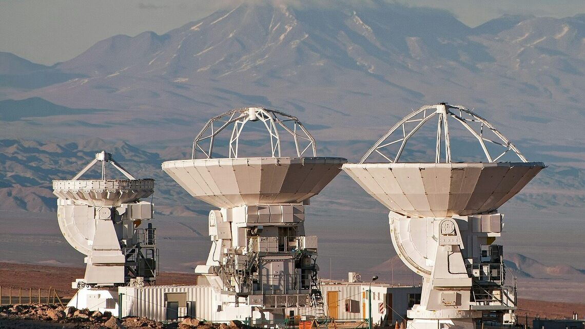 Radio telescopes help scientists map molecules in space and uncover where and how stars form 