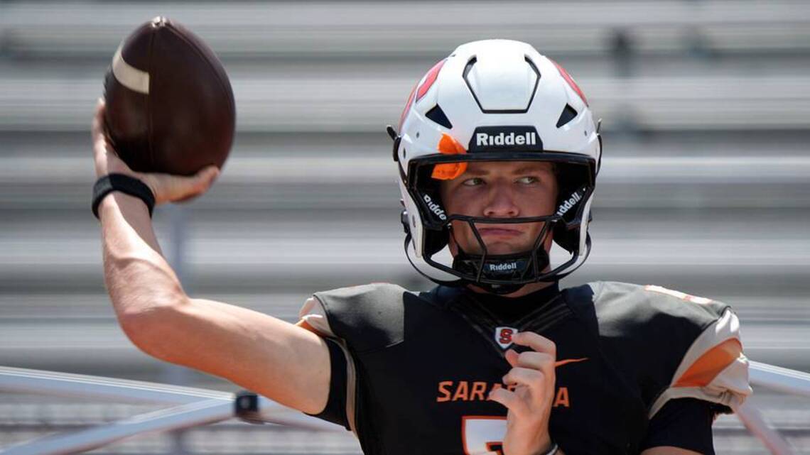 Gators Predicted to Land In-State QB in 2028 Recruiting Class